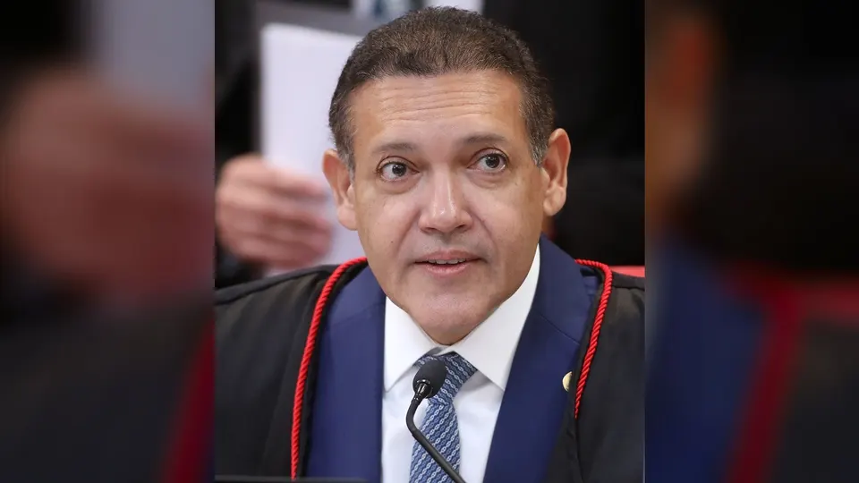 Retrato do ministro Kassio Nunes Marques, de terno e gravata
